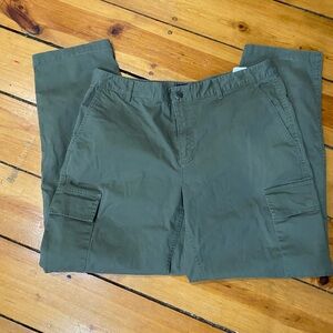 Banana Republic army green cargo pants size 10